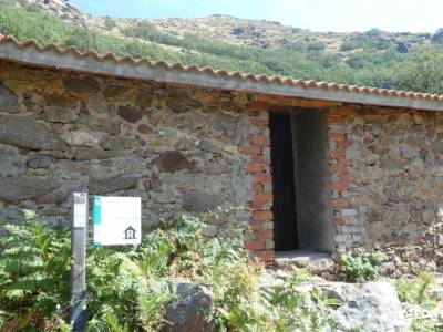 Sierra de Gredos; Barco Ávila; senderismo llanes sendero sulayr sendero del oso mochilas portabebes 